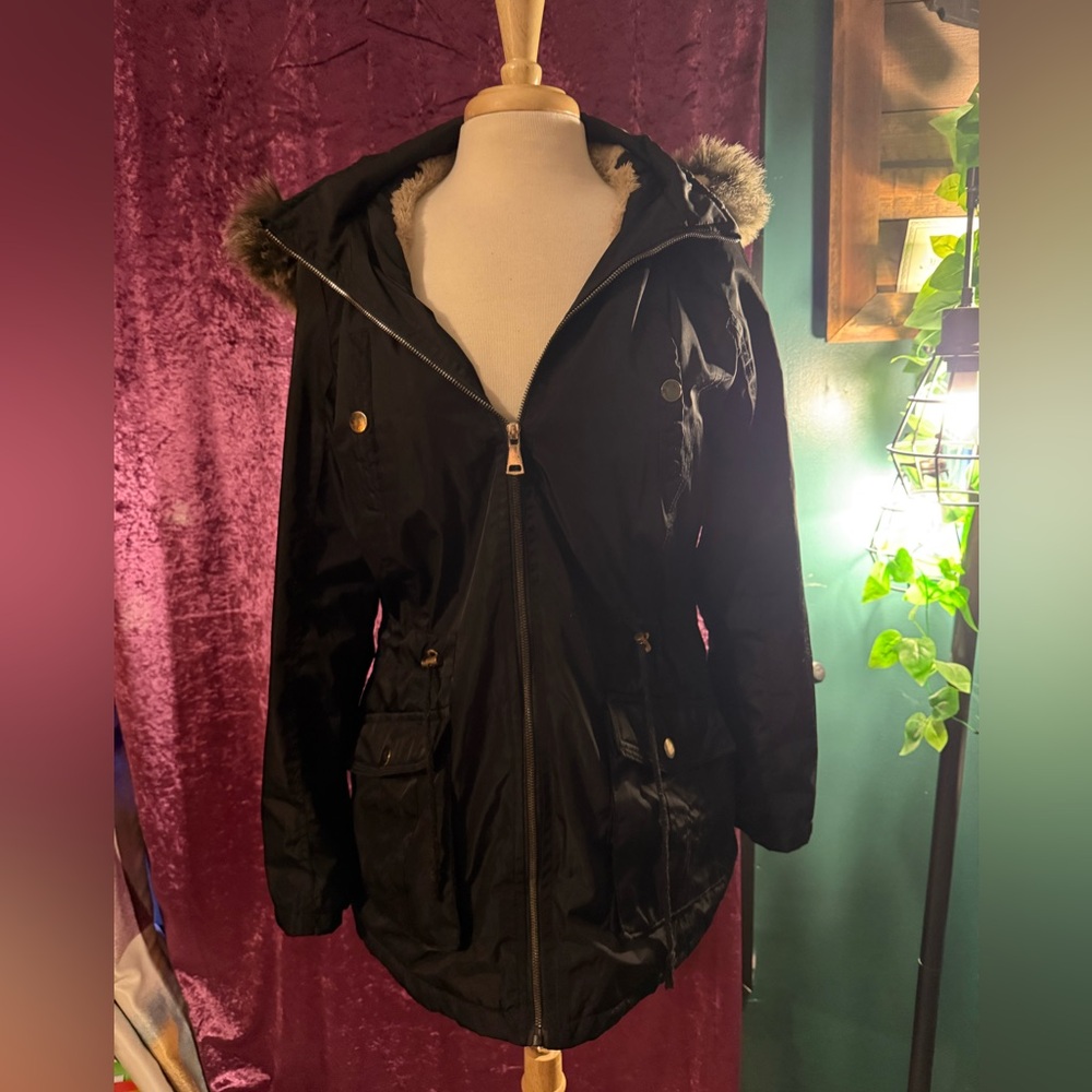 Snobbish Collection Black With Beige Faux Fur Jacket